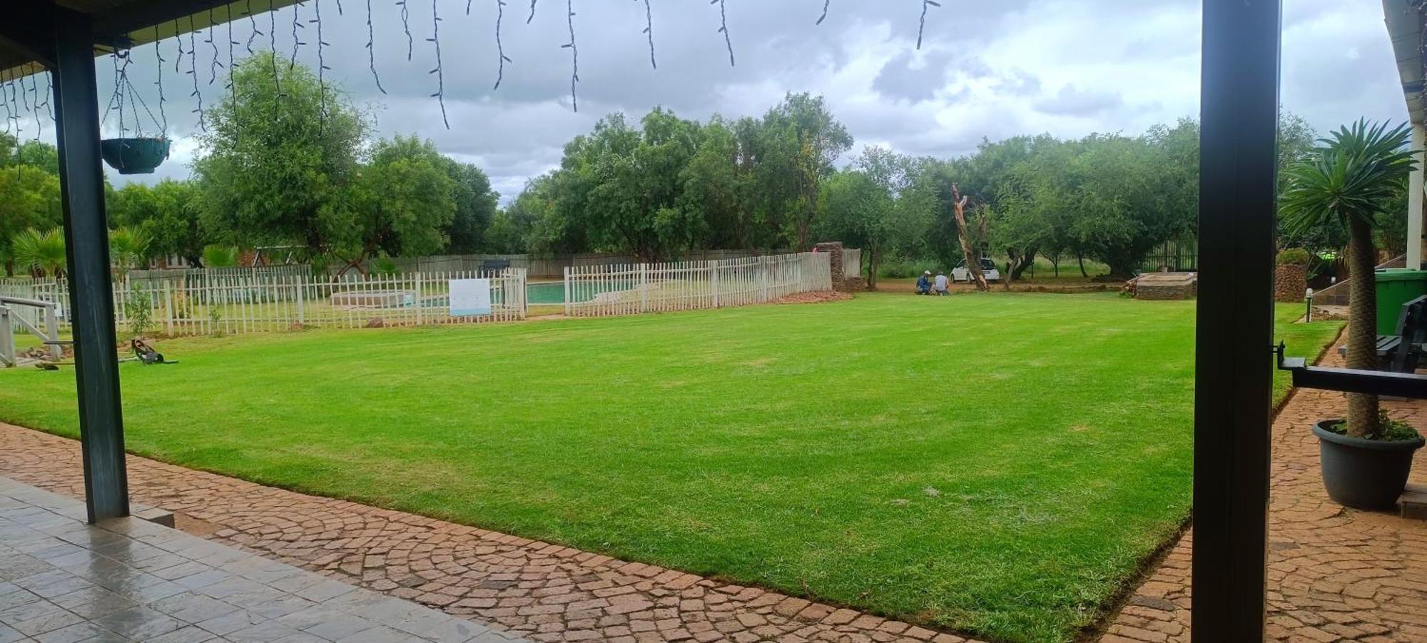 Kareespruit Game Ranch & Guest House Zeerust ภายนอก รูปภาพ