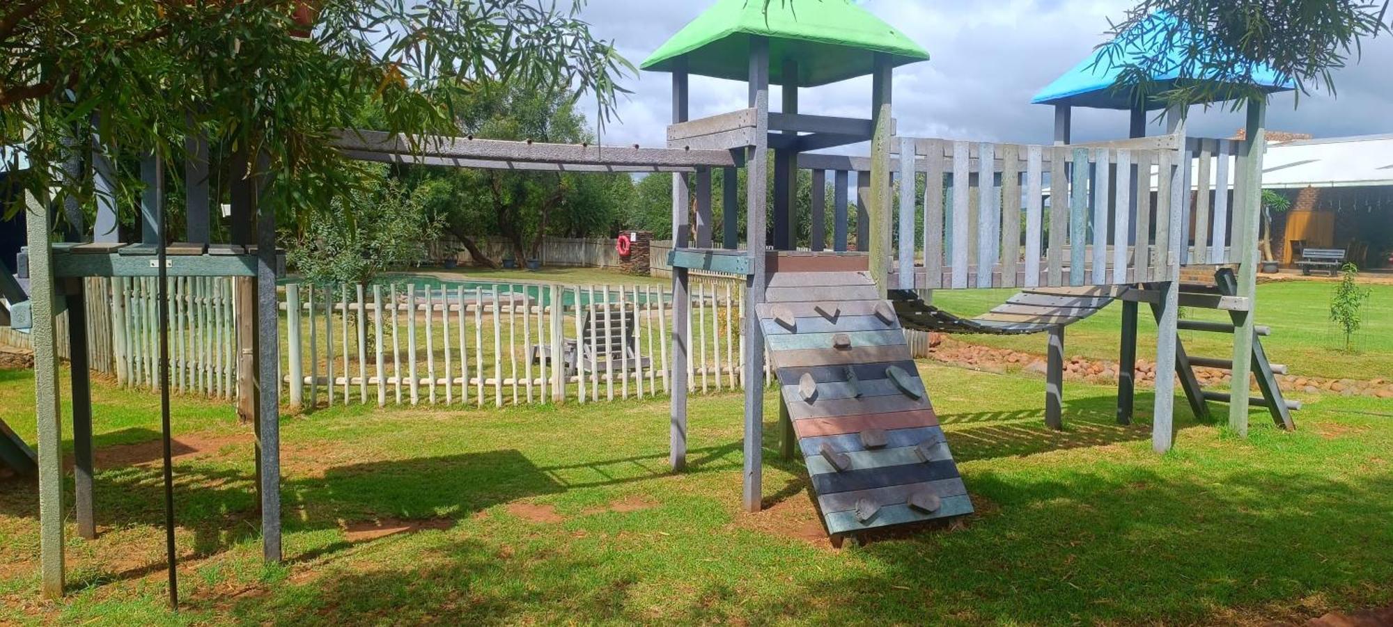 Kareespruit Game Ranch & Guest House Zeerust ภายนอก รูปภาพ